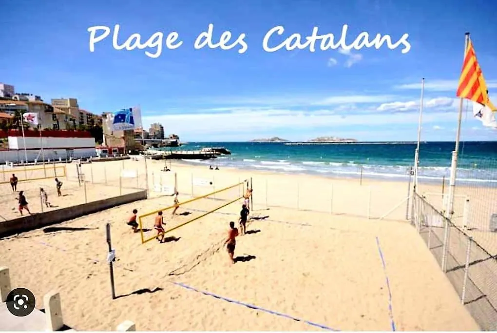 Appartement Marseille Centre Et Plage F3 Avec Ascenseur 0*,  France