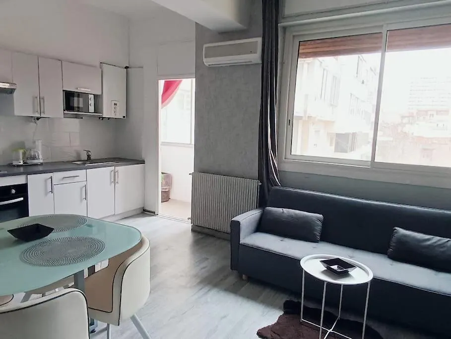 Appartement Marseille Centre Et Plage F3 Avec Ascenseur 0*,
