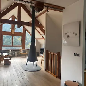 https://le-petit-repaire-de-sailhan-ecolodge-nature.midi-pyreneeshotels.com